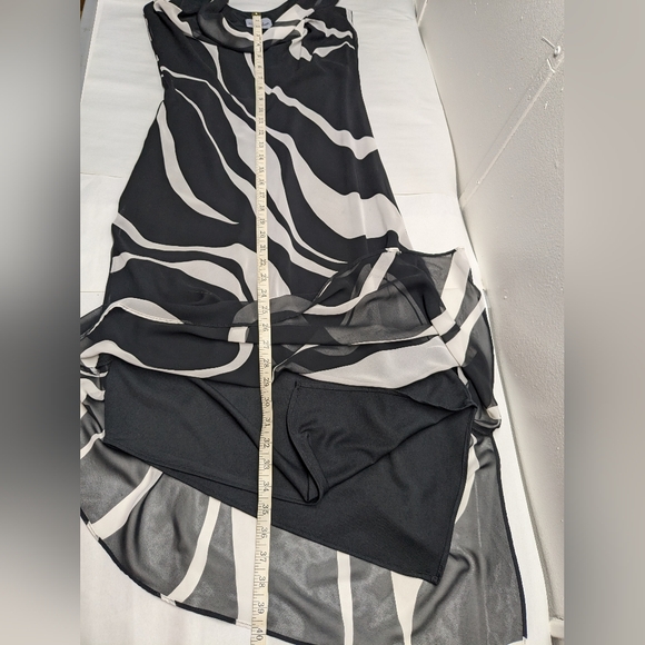 Breakin Loose 90's Long Dress Black White Waves Sz 9/10 Fluttery Sleeveless B-3 - Picture 5 of 11
